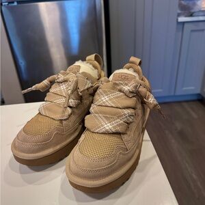 UGG Women’s Lowmel